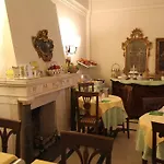 Alloro Bed & Breakfast 4*