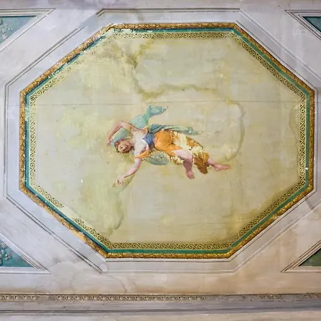 Alojamento de Acomodação e Pequeno-almoço Alloro 4*